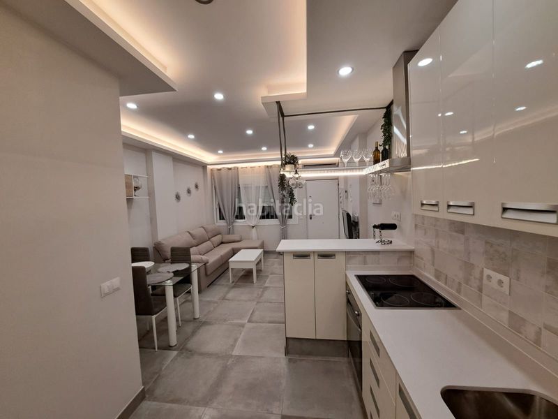 Foto 484cb983-69c4-485a-8511-892fa47fd3eb. Rent flat with parking pool in Las Gaviotas - Carvajal Fuengirola
