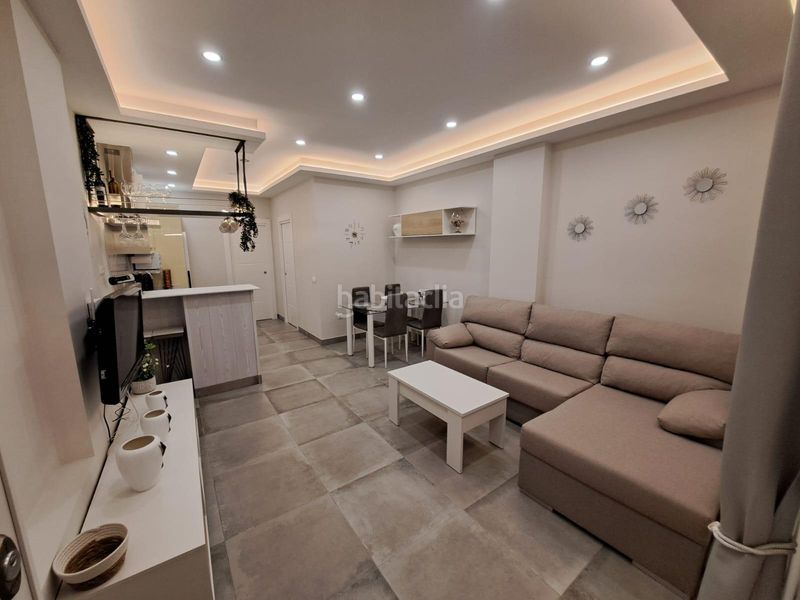 Foto b9a3b5ea-b5e0-47cc-aaaa-85589fd36a8a. Rent flat with parking pool in Las Gaviotas - Carvajal Fuengirola