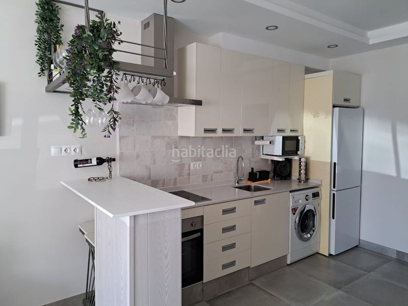 Foto c47bd717-82c9-4a02-842d-6e781dff8849. Rent flat with parking pool in Las Gaviotas - Carvajal Fuengirola