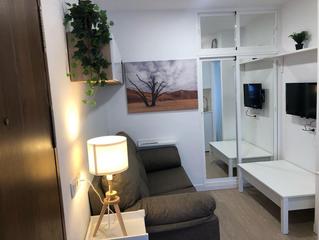 Lloguer Estudi a Manantiales-Estación de Autobuses. Alquiler bonito estudio con dormitorio disponible el 01 de novie