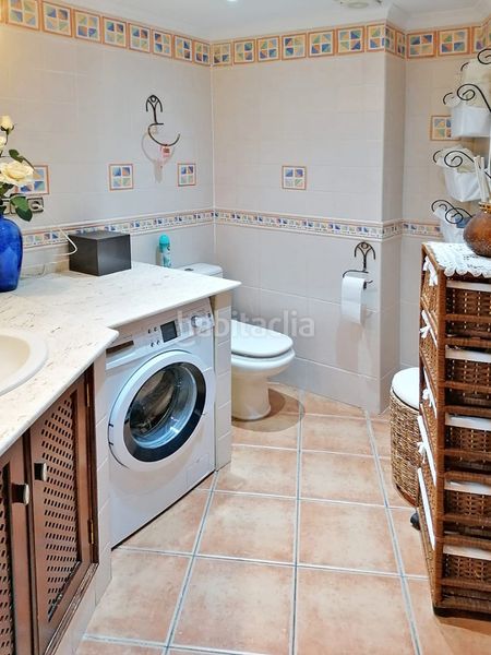 Foto aa4238d4-7af5-4816-a75a-5d94868a8def. Pis amb aparcament piscina a La Colina Torremolinos