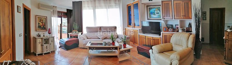 Foto cc8dc77d-af7a-4ba6-a6bd-60775eb6bc1e. Pis amb aparcament piscina a La Colina Torremolinos