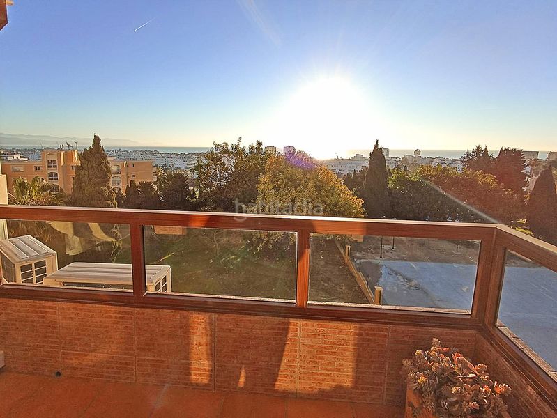 Foto e2491229-1d9c-4fd0-8630-7d3f5dd7c6f6. Pis amb aparcament piscina a La Colina Torremolinos