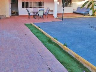 Casa aparellada  Calle vistalmar. Venta casa pareada en la mejor zona de torremolinos 260 mt2