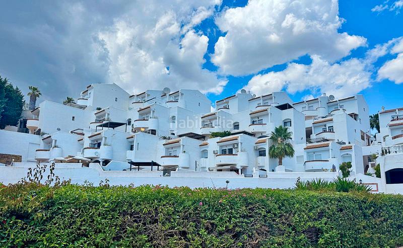 Foto 2810480e-3b4b-41cf-aec0-ecea7ebb0bda. Reihenhaus mit parking pool in Hacienda Torrequebrada Benalmádena