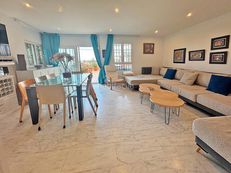 Foto 8444389b-4541-44c2-a07c-bbed1afd4604. Reihenhaus mit parking pool in Hacienda Torrequebrada Benalmádena