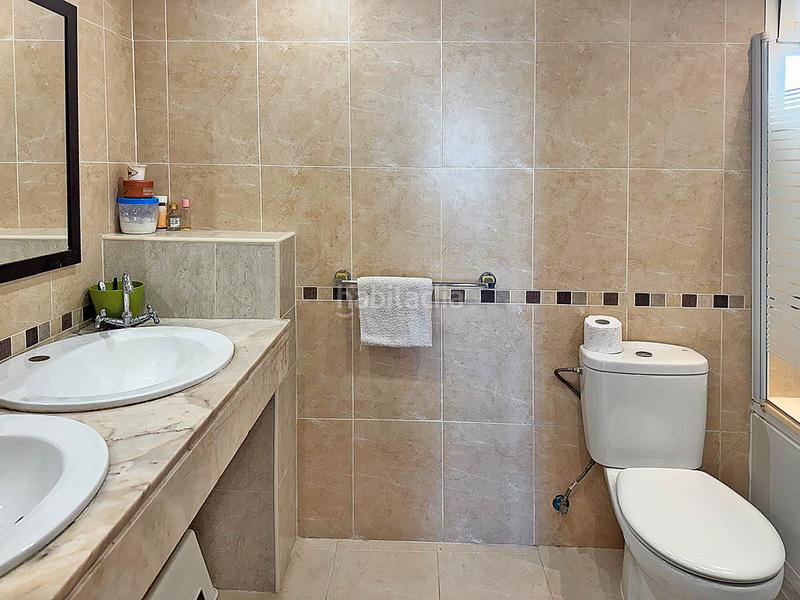 Foto f9d82e3b-8e33-43fc-a082-26615a4cbf46. Reihenhaus mit parking pool in Hacienda Torrequebrada Benalmádena