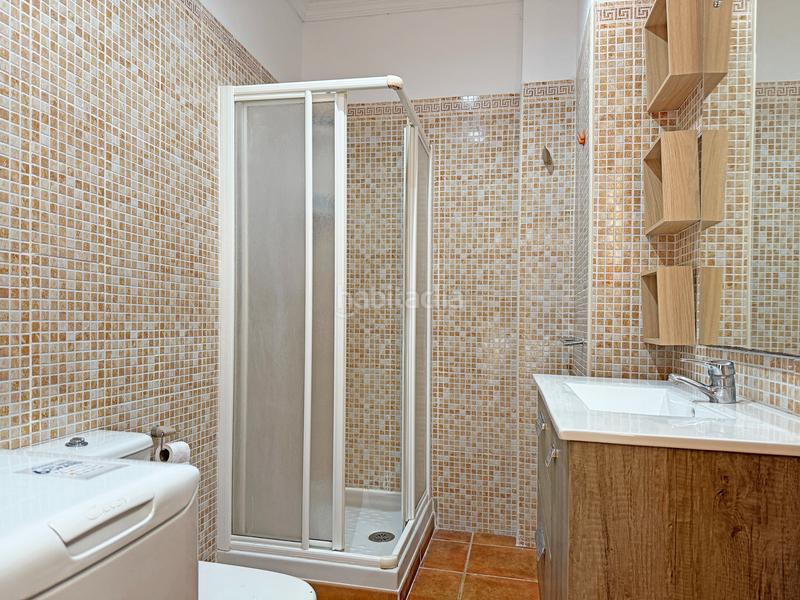 Foto ce32b8d1-1540-46ce-9237-96685a0dbbfb. Affitto piccolo appartamento con piscina in La Colina Torremolinos