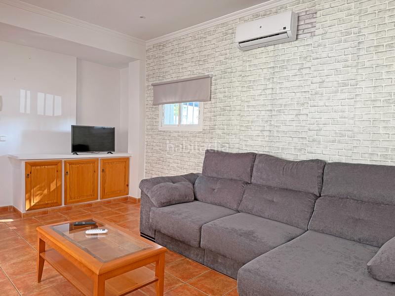 Foto fef13ad5-bd12-477d-8e3c-df9ecb9d1e0b. Miete appartement mit pool in La Colina Torremolinos