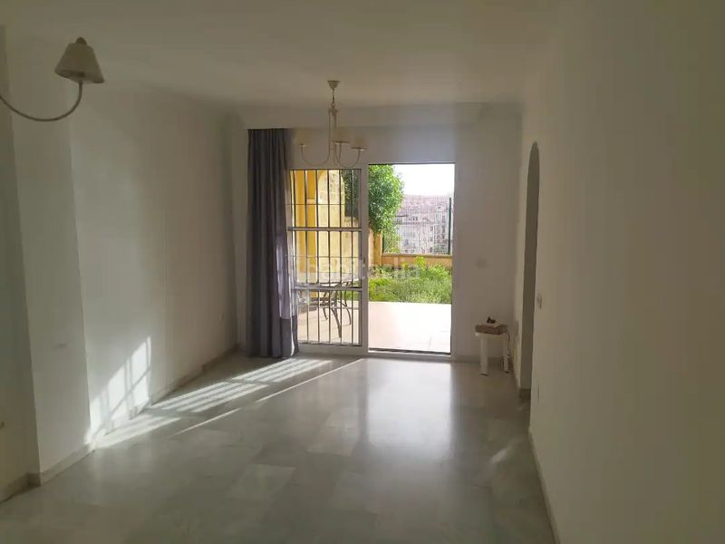 Foto 832a291e-e1de-4963-bc79-319b0578e3d9. Rent flat with pool in El Faro de Calaburra - Chaparral Mijas