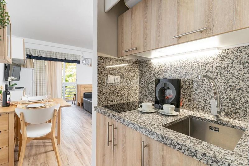 Foto 473e401d-53ce-4c4b-a6c4-3a6bd4caa53a. Estudi amb piscina a Solymar Benalmádena