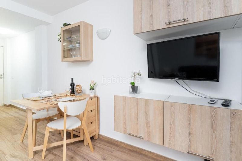 Foto c748832d-a04d-4221-a5cf-0246cc64e7bb. Estudi amb piscina a Solymar Benalmádena