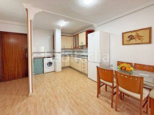 Foto a02d1e0c-1b16-43d6-8500-c0ae3343694d. Lloguer pis amb calefacció a La Carihuela - Los Nidos Torremolinos