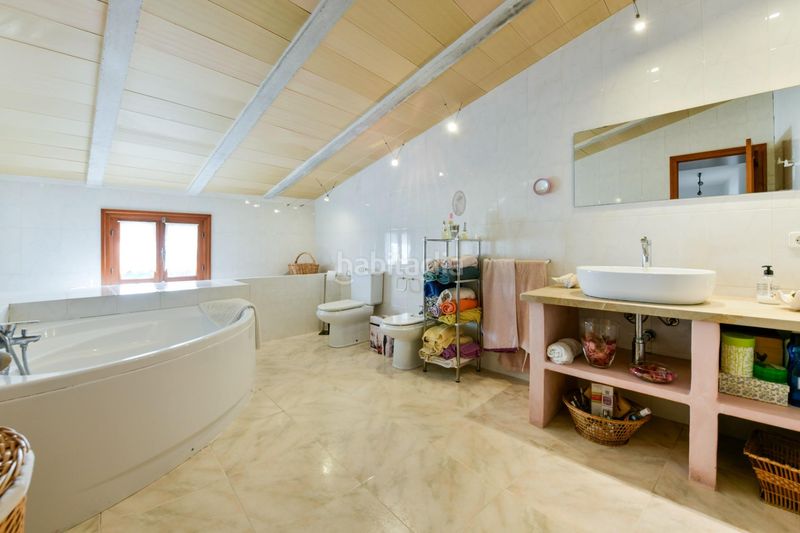 Foto aa345e9d-59eb-447c-bad1-42aeac632acd. Masia amb aparcament piscina a Costitx