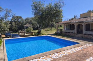 Affitto Casale in Costitx. Finca rústica con piscina y parcela de 3.400 m2 en costitx  alqu