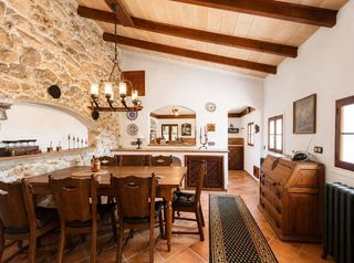 Bauernhof in Costitx. Finca rústica con pozo propio, anexos independientes y vistas a