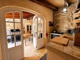 Bauernhof in Costitx. Finca rústica con pozo propio, anexos independientes y vistas a