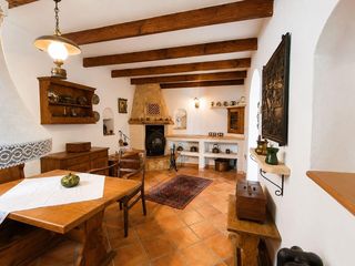 Masía en Costitx. Finca rústica con pozo propio, anexos independientes y vistas a