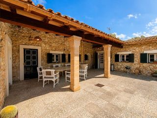 Masia a Costitx. Finca rústica con pozo propio, anexos independientes y vistas a