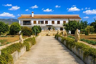 Mas à Es Blanquer. Exclusiva finca mallorquina a 1 km del centro de inca