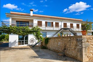 Casale in Es Blanquer. Exclusiva finca mallorquina a 1 km del centro de inca