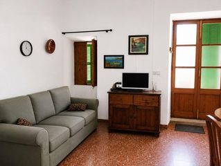 House in Costitx. Casa de pueblo con historia en el centro de costitx