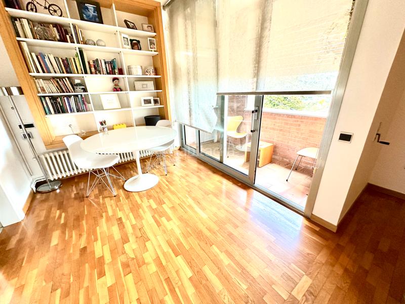 Foto 40281b87-8e2e-4459-8401-28e3ae4aeab2. Maison avec cheminée chauffage parking piscine dans Castellar del Vallès