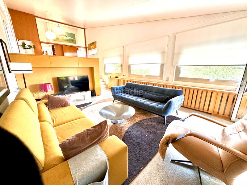 Foto 4ab876fb-de66-4360-bc68-a5f9748a2d89. Maison avec cheminée chauffage parking piscine dans Castellar del Vallès