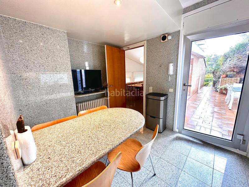 Foto 719b4efd-4d26-4e52-bbc4-a06b97244e19. Maison avec cheminée chauffage parking piscine dans Castellar del Vallès