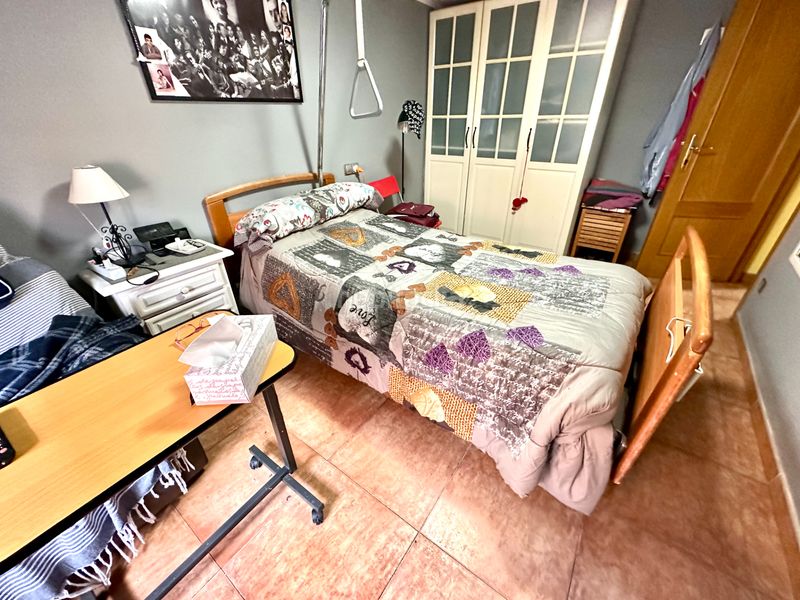 Foto f2ce1d57-2764-4910-ba59-c9f01d62b9a4. Casa adossada amb xemeneia calefacció aparcament a Sabadell