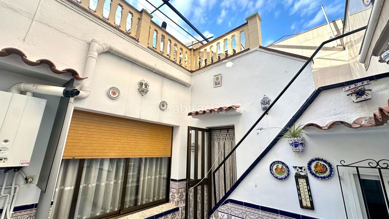 Foto 0d8225e5-10a7-4a2c-a749-f6690471291a. Casa adossada amb xemeneia calefacció a Casc Antic Ripollet