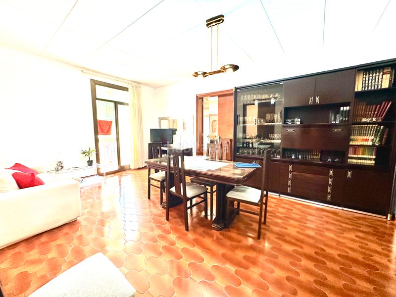 Foto dcc55d40-5a1c-4ba8-b067-ccfa7a700d3e. Appartamento in carrer de cervantes 1 in Gòtic Barcelona