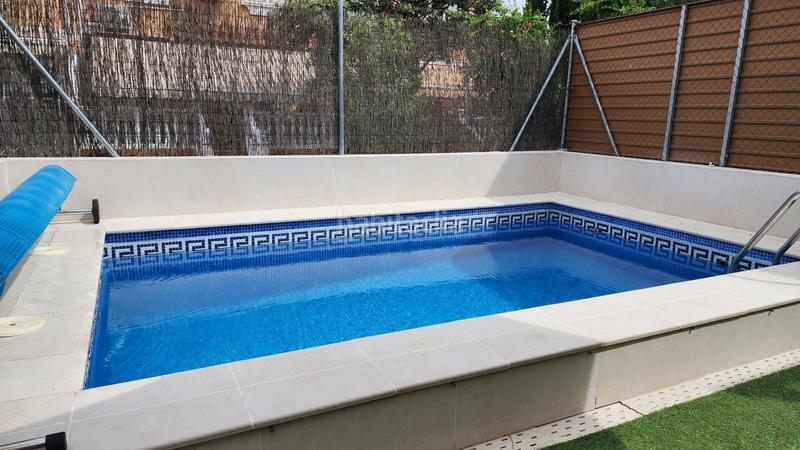 Foto 19b568f4-03ce-47a3-bf75-75bc29629851. Reihenhaus mit heizung pool in Getafe norte Getafe