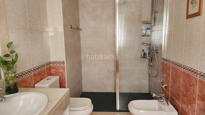 Foto 73c68b6b-cecf-4817-b77b-dd1d628d7303. Reihenhaus mit heizung pool in Getafe norte Getafe