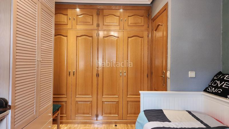 Foto 5545f8ce-0d61-4015-9ec4-87e5d610c360. Semi detached house with heating pool in Getafe norte Getafe