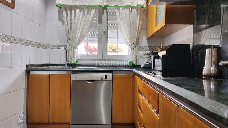 Foto f97e6272-7fe8-42fe-b836-8d97799dd5bb. Semi detached house with heating pool in Getafe norte Getafe