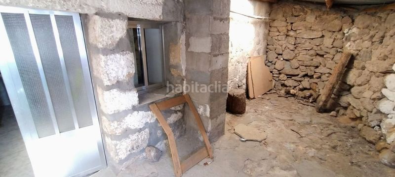 Foto f2a1a069-26fe-4608-ac50-61da7d1bdabb. Masia amb calefacció a Casavieja