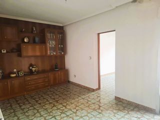 Etagenwohnung in La Alhóndiga