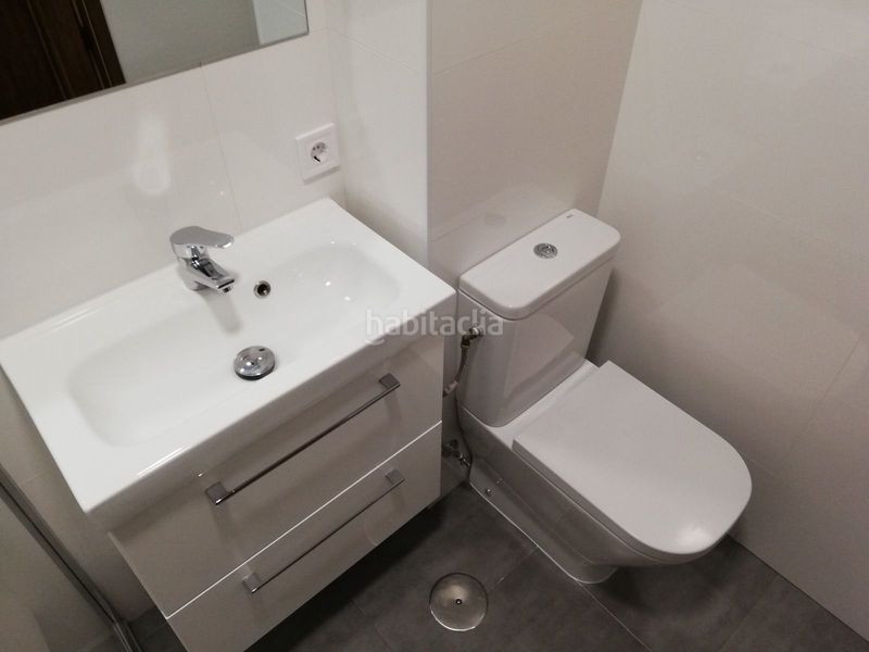 Foto 8a7fb18d-7d98-43c7-92c1-7c6ad42510e1. Flat with heating in Guindalera Madrid