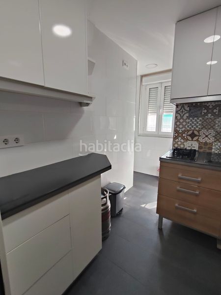 Foto ac4d8400-934b-45fb-a53f-9009b27c6d43. Flat with heating in Juan de la Cierva Getafe