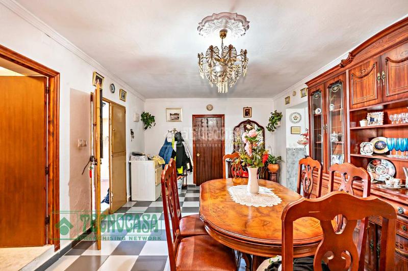 Foto 0acc7a18-77c5-4955-ad53-09fe7bd4bdac. Maison jumelée dans Coín