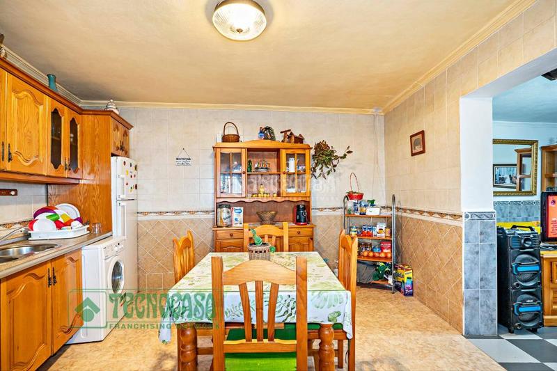 Foto 54038090-645b-42cd-b441-012605a2c977. Maison jumelée dans Coín