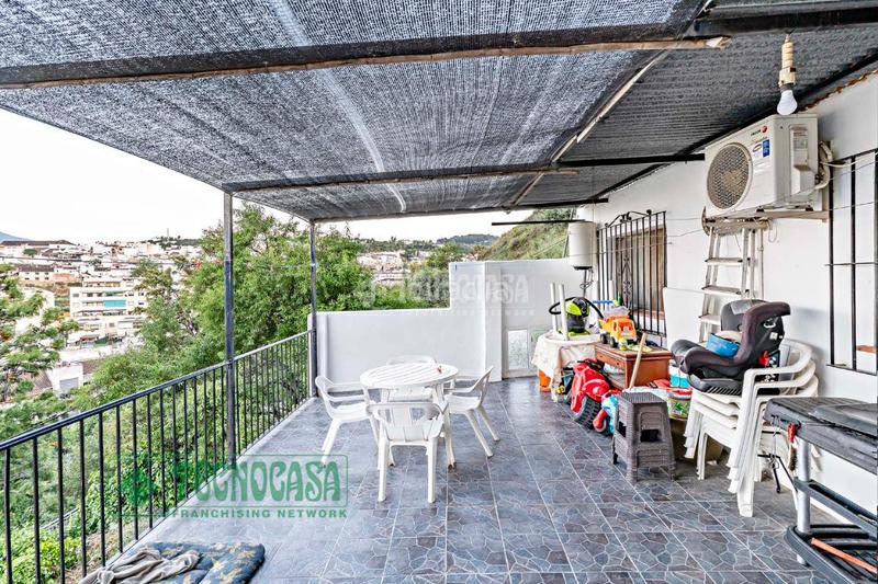 Foto aad1ff9f-59de-43db-8bcd-c3cd9bff91b7. Maison jumelée dans Coín