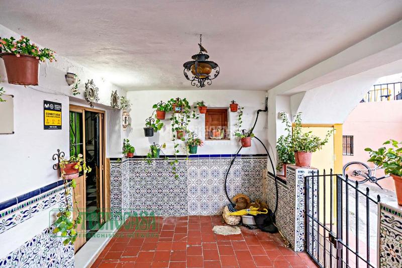 Foto d2e0a138-1a95-4992-bb6e-bdc8365bf297. Maison jumelée dans Coín