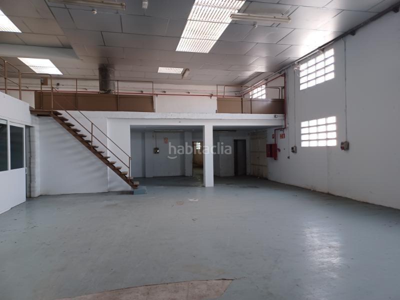 Foto 9f5ee8fc-3833-4b4a-bc0f-8cadabf85931. Bâtiment à usage industriel dans Pinseque
