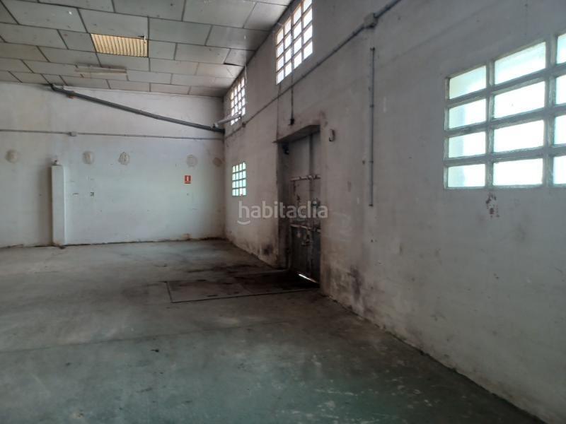 Foto b8ff4bdf-8c6e-4bc4-9d04-b5ada0a96ab4. Bâtiment à usage industriel dans Pinseque