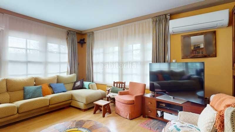 Foto a8bedb9a-111f-4924-b23f-d6067008d9fe. Chalet en Muela (La)