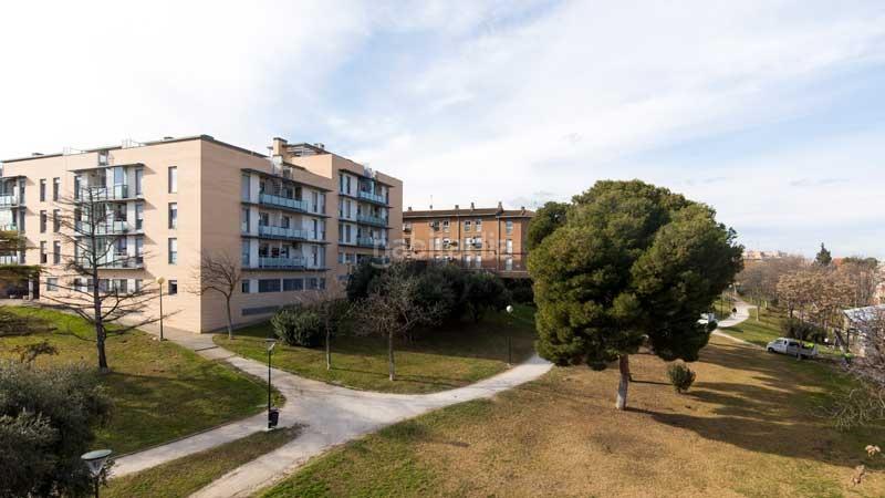 Foto 2f370fb7-61ea-48c0-aeb8-a43e5c1539af. Appartement avec chauffage parking dans Valdefierro Zaragoza