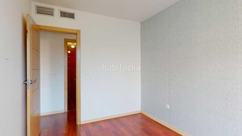 Foto 1ef13877-cab3-4ff3-82c2-577bc25e2ea8. Piso en Valdefierro Zaragoza