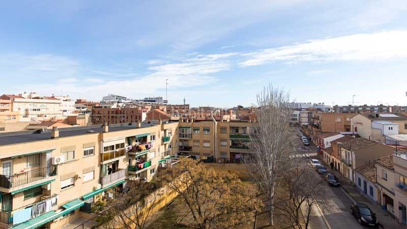 Foto 3ecc3e7b-0413-4292-b576-265ead650986. Piso en Valdefierro Zaragoza